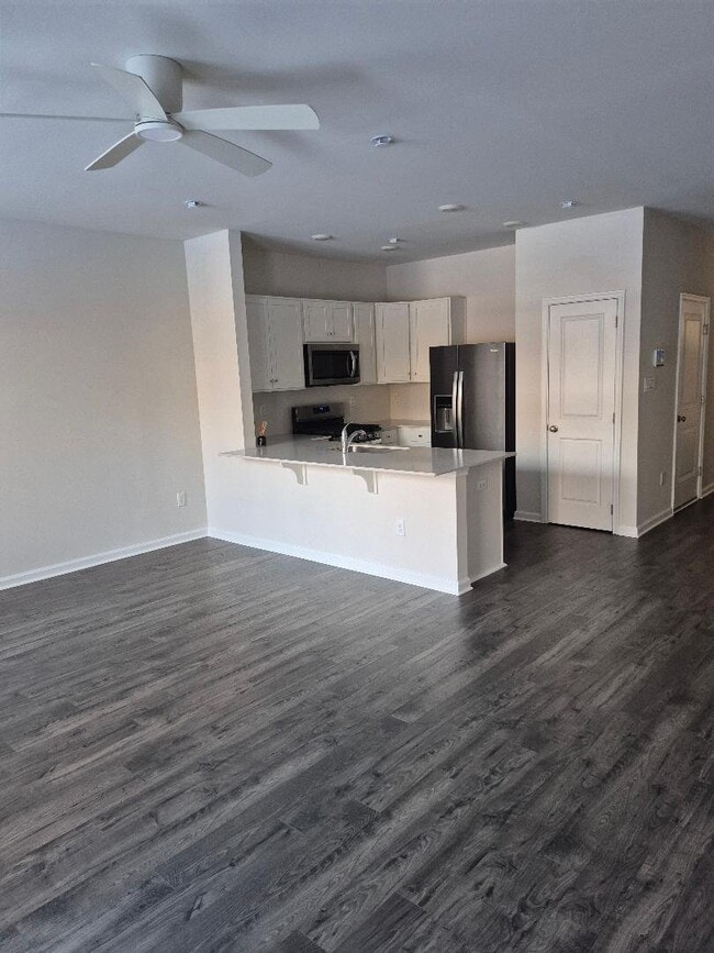 Photo - 325 Mazzeo Dr