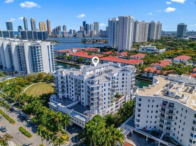 3030 NE 188th St Unit 602