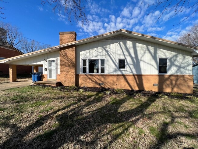 Photo - Quaint 3 Bedroom 1 Bath Home in Martin, TN