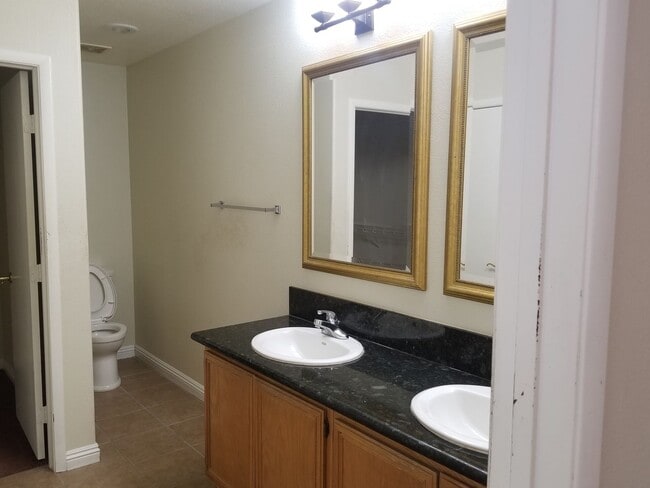 Photo - 3 Bedroom centrally located near Silverado Ranch!