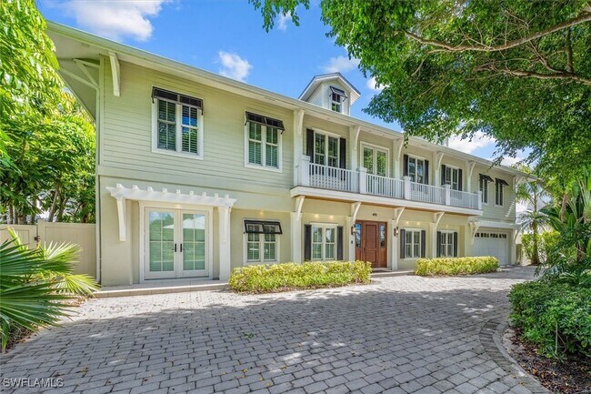 Photo - 491 17th Ave S