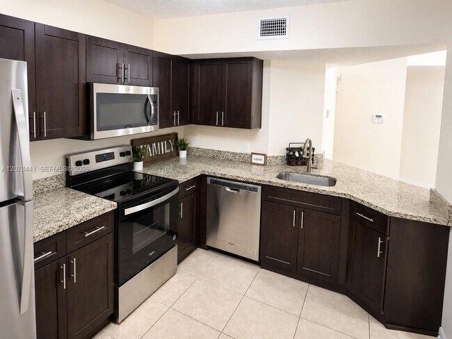 8821 Wiles Rd Unit 304