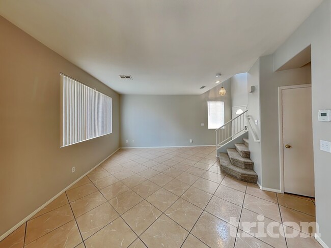 Photo - 5890 Autumn Harvest Ave