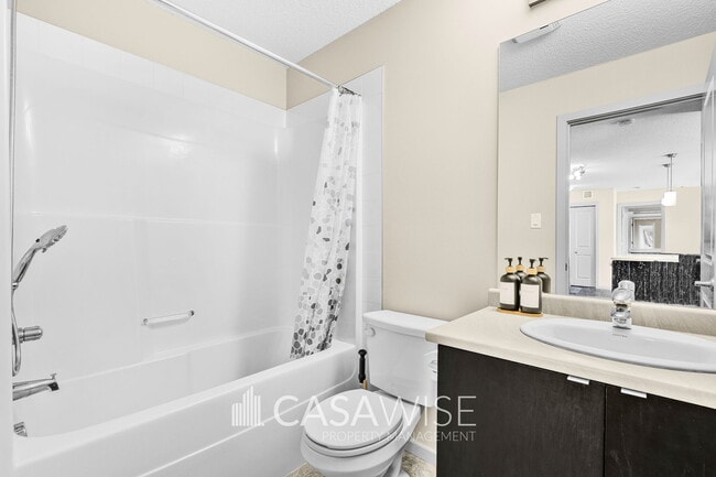 Photo - 340-340 Windermere Rd NW