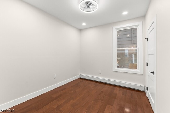 Photo - 633 Lafayette Ave