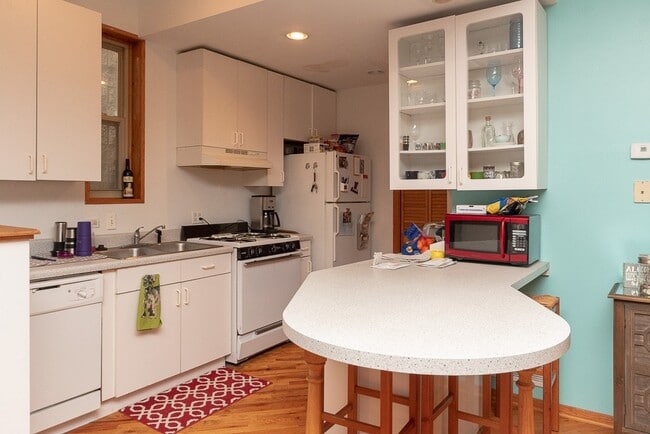 Photo - 1307 N Greenview Ave Unit F4