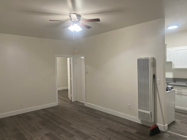 Photo - 1991 Myrtle Ave Unidad 1991