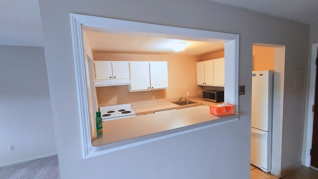 Photo - 31993 W 12 Mile Rd Condo Unit 313