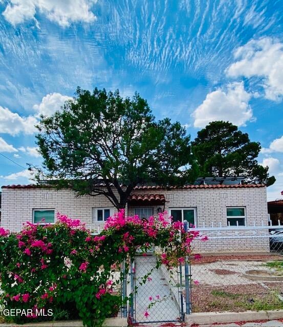 Photo - 5538 Peinado Ln