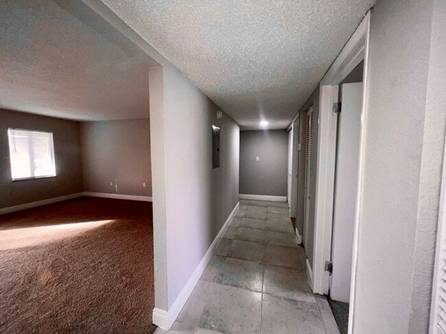 Photo - Spacious 3 Bed / 2 Bath Condo in Millenniu...