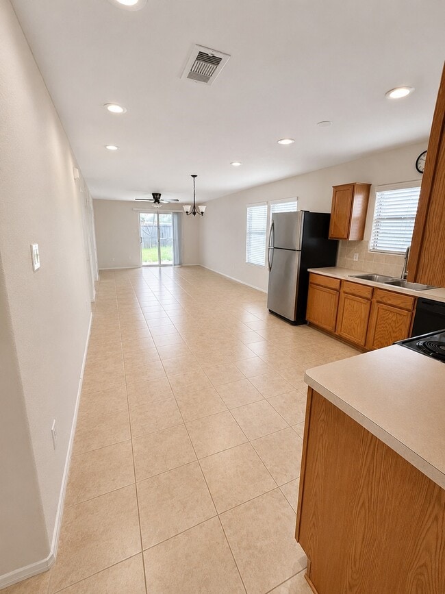 Photo - 1518 Perennial Ln