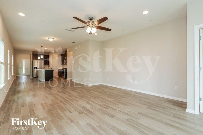 Photo - 120 Concave Ln