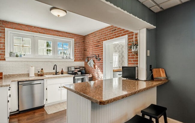 Photo - 915 West Chester Pike