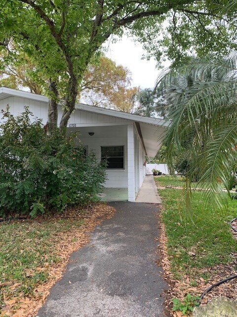 Building Photo - STUDIO All Utilities Included. St Petersb... Rental