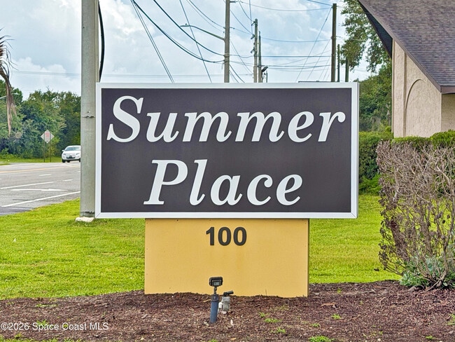 240 Spring Dr Unit 8