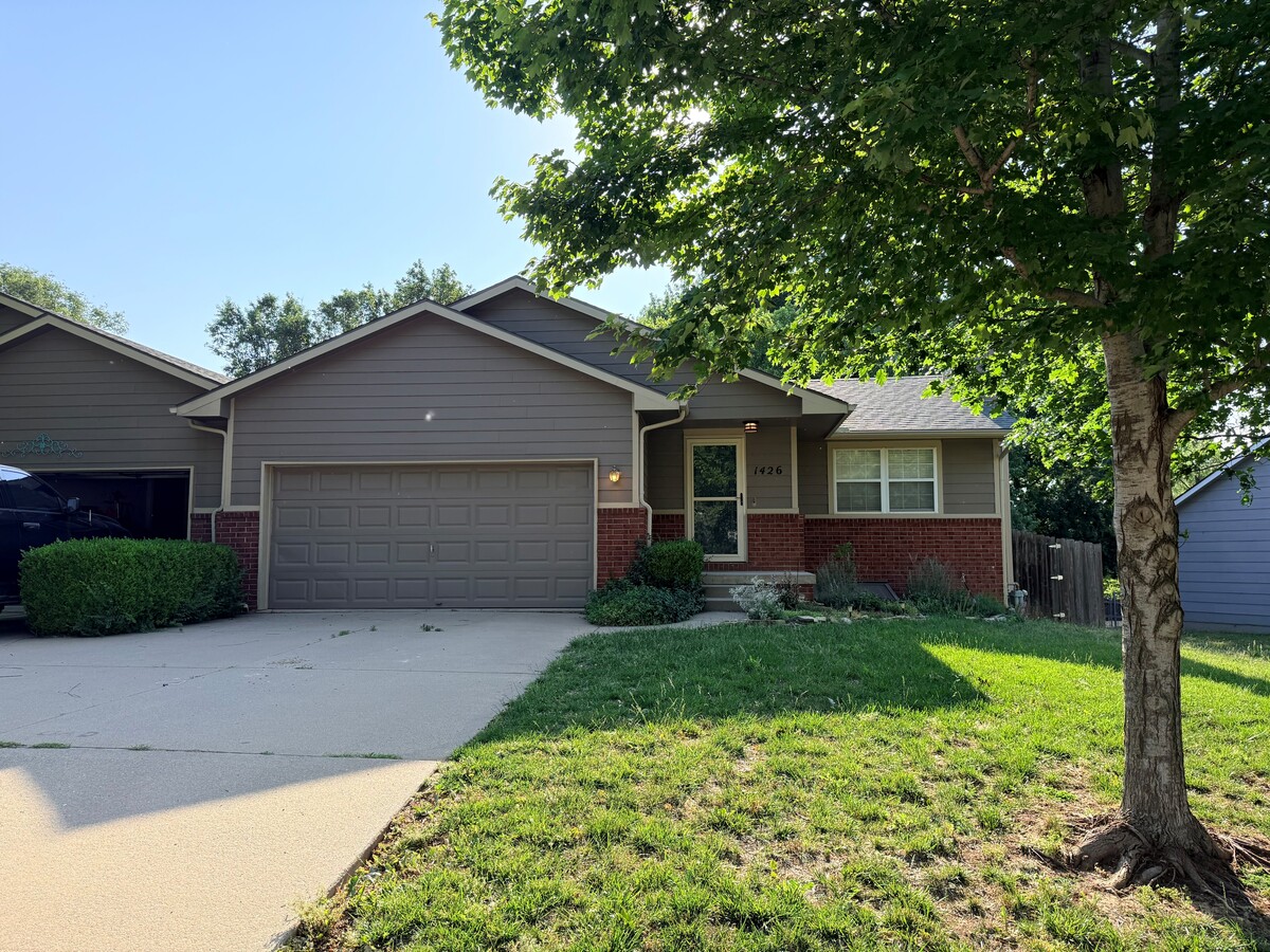 Photo - 1426 N Rawhide Dr