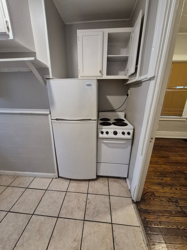 Photo - Tickle Realty, LLC Unit A