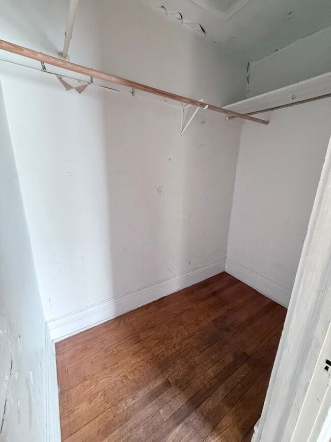 Photo - 1544 D St Unit #3