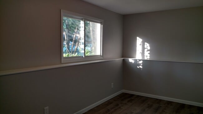 Photo - 1556 Hillview Rd Unidad Lower level