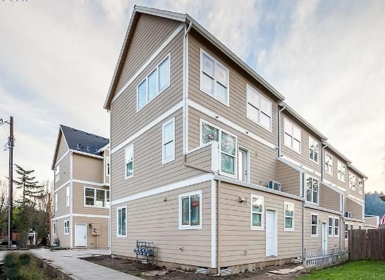 Photo - 8812 N Edison St