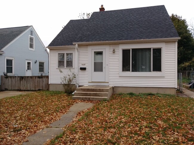 2 Bed/ 1 Bath Single Family Home - 2 Bed/ 1 Bath Single Family Home