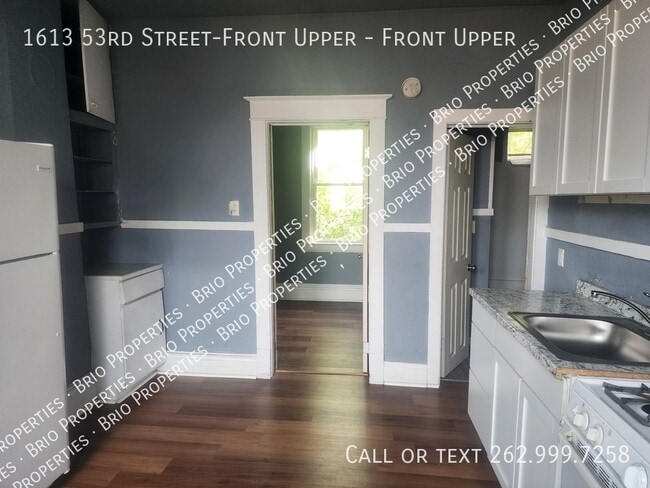 Photo - 1613 53rd St Unit Front Upper