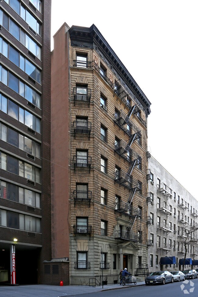 Foto principal - 342 W 56th St