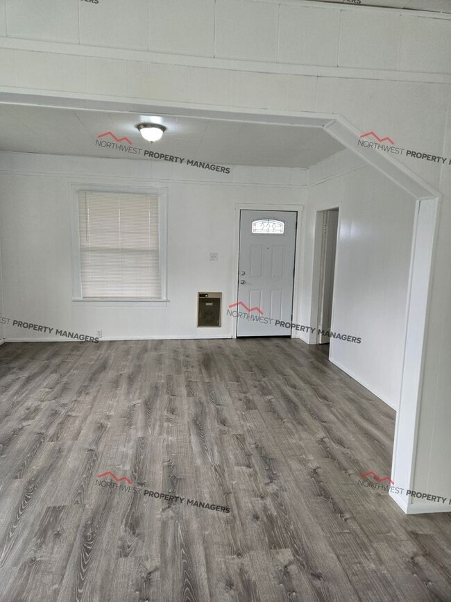 Photo - STATUS: *RENTED* | R177H | $1995