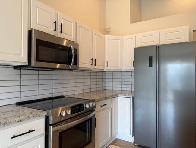 Photo - 3 Bed 1 Bathroom Single Family Home Available in Miamisburg*