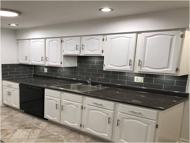 Photo - 18 John St Unit 18-2A