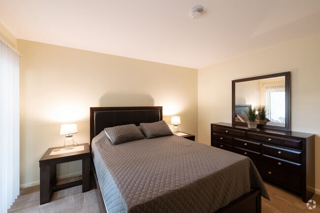 Furnished A-KR Floor Plan - 1BR, 1BA_740SF