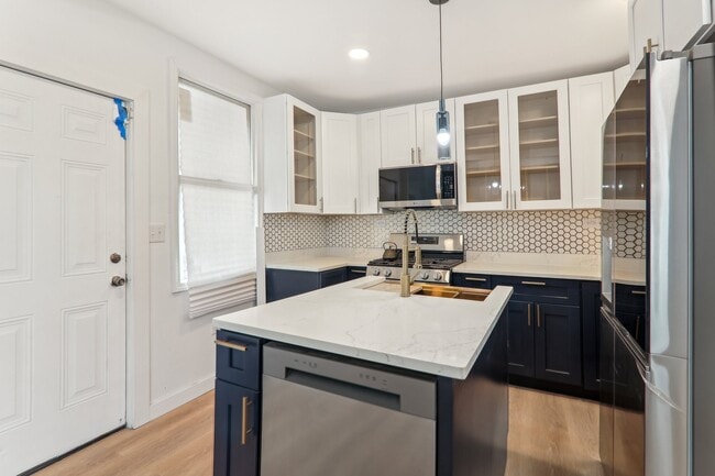 Photo - 8807 S Lowe Ave