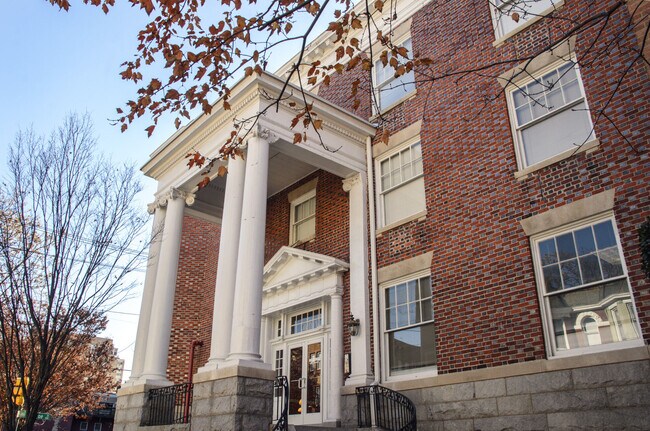 Grace & Monroe Apartments