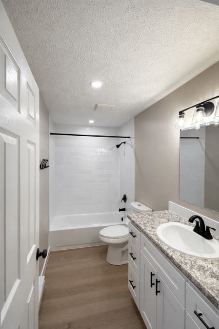 Photo - 4403 S Donald Ct Unidad 4403