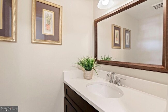 Photo - 6571 Snowbell Ln