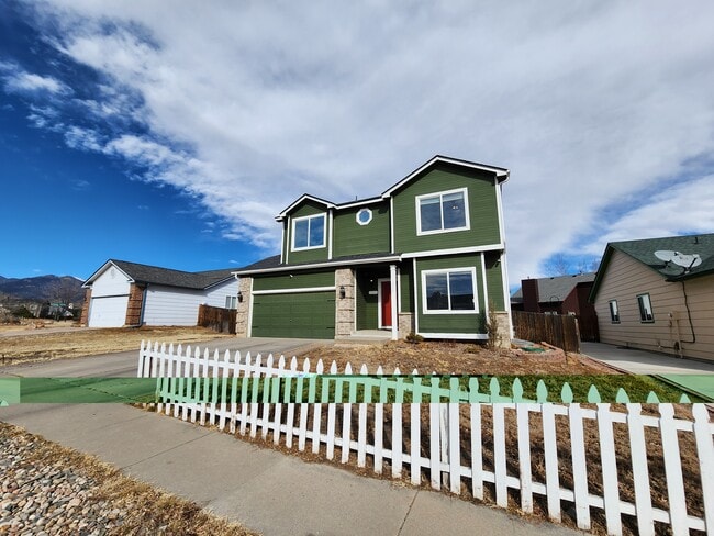 1512 Coolcrest Dr