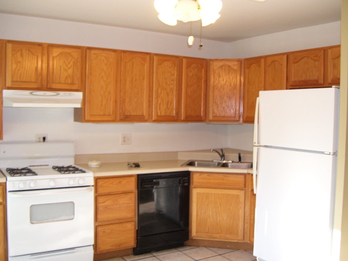 Photo - 3 Bedroom close to Cenntenial HS