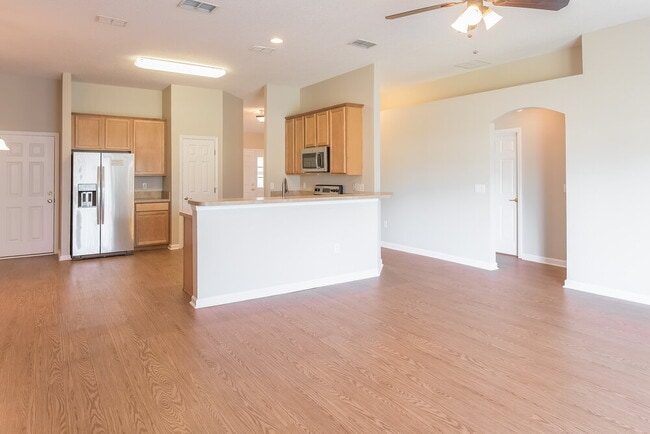 9373 Prosperity Lake Dr