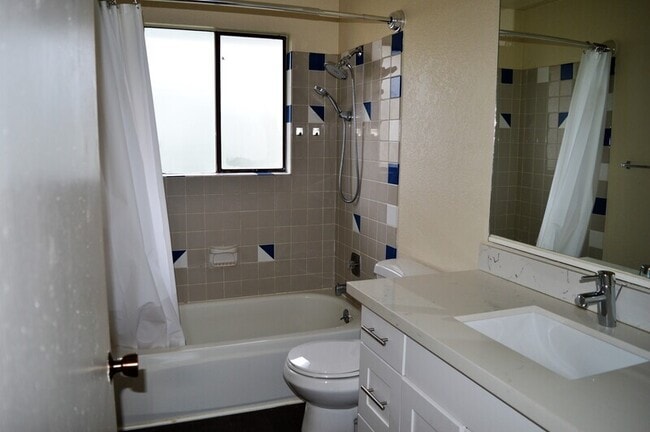 Photo - 9724 6th Ave NW Unit Apt#C