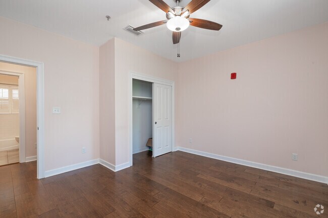 2BR, 1BA - 1,300SF - Bedroom 2