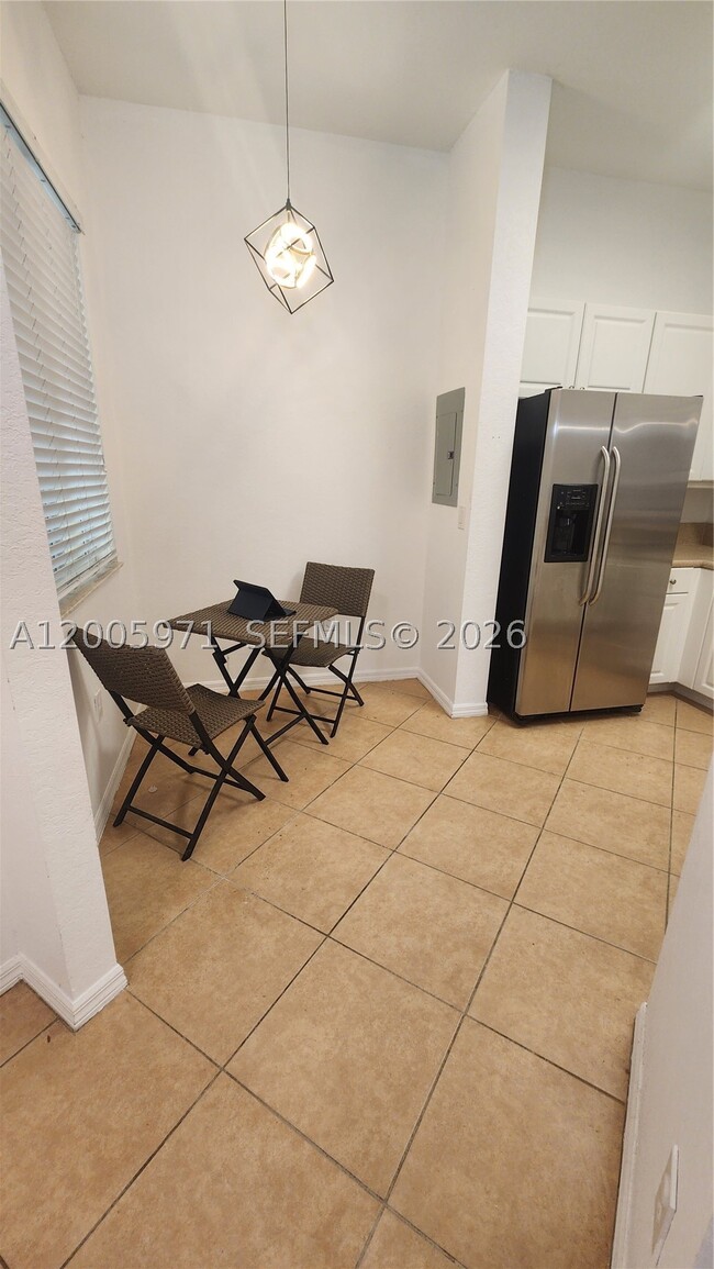 Photo - 3600 Oaks Clubhouse Dr Unit 206