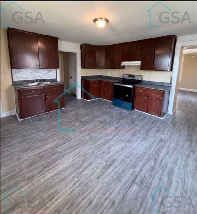 Photo - 2 Bedroom 1 Bath Available!