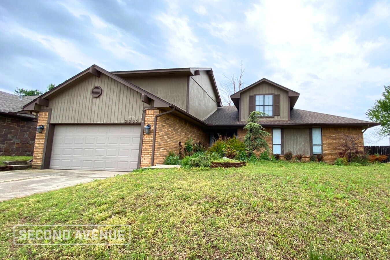 Photo - 2005 Mt Pleasant Dr House