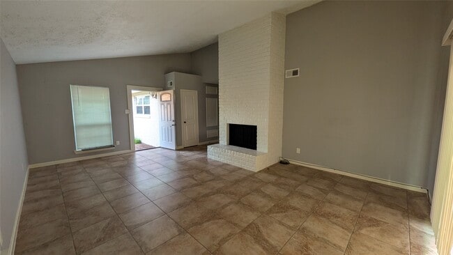 Photo - 8314 Beechnut St