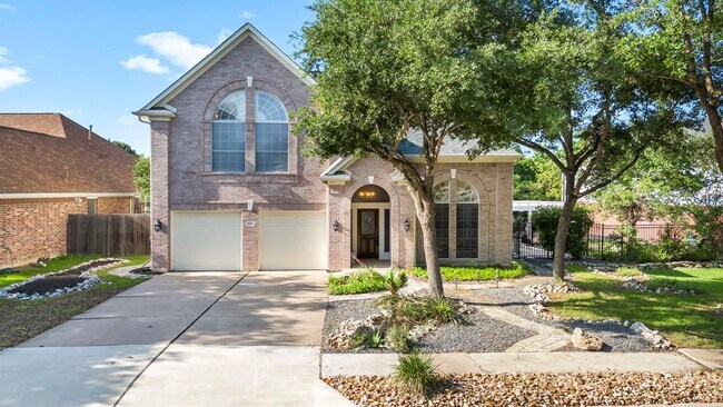 Photo - 6806 Thistle Hill Way