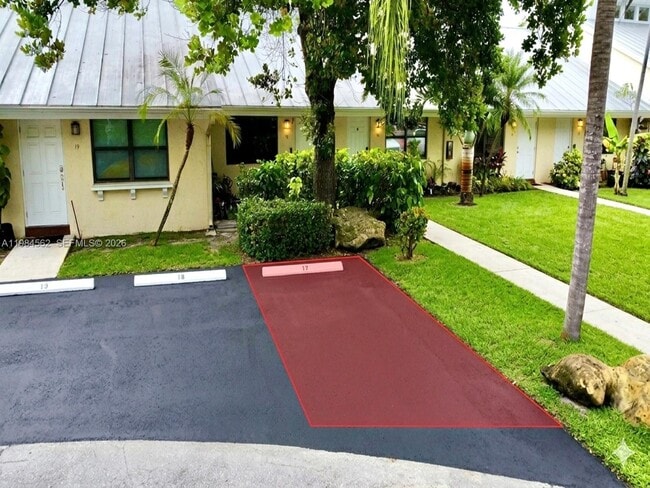 Photo - 1455 Holly Heights Dr Unit 17