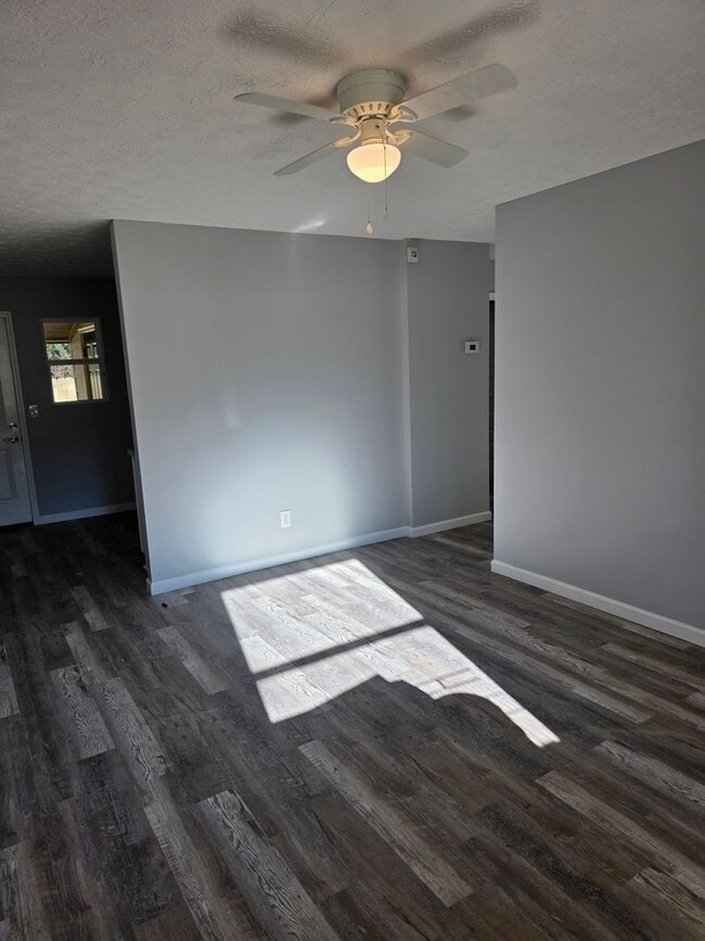 Photo - Ragland Unidad B