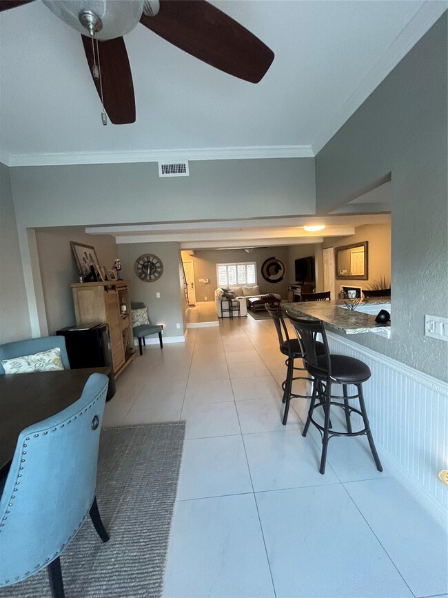 Photo - 2113 NE 44th St