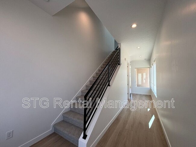 Photo - 901 Walker Wy