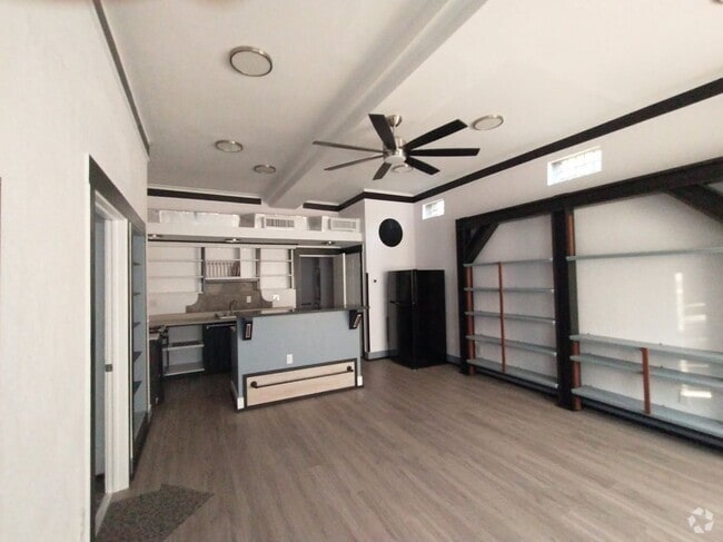 Building Photo - 85 Harwinton Ave Rental